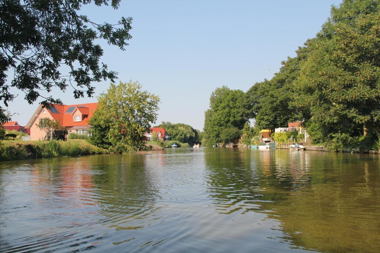 Huus Ant Deep Og Greetsiel Apartment ครุมเฮิร์น ภายนอก รูปภาพ